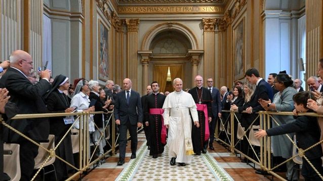 El papa León XIV, poco después de haber anunciado su operación.
