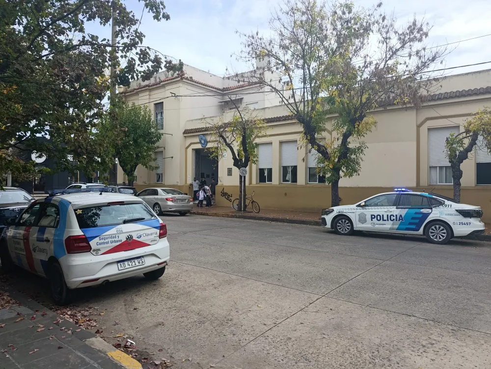 Un operativo policial por una amenaza contra una escuela en Olavarría.&nbsp;