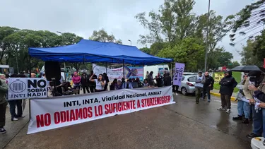 Trabajadores del INTI y el INTA en reclamo por despidos.&nbsp;