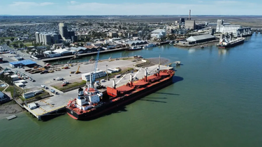 El puerto de Bahía Blanca rozó su mejor marca histórica en exportaciones.