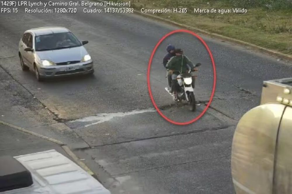 El registro de las cámaras de seguridad de los autores del homicidio. Captura de video.