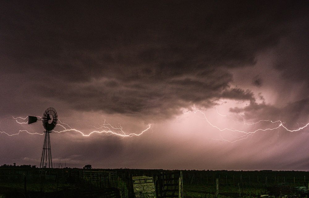 Se viene la tormenta en el sudoeste bonaerense.