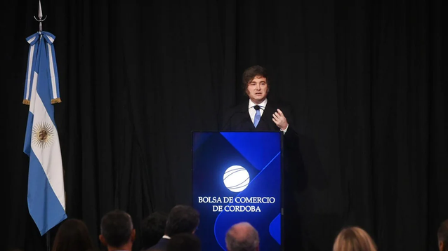 El presidente Milei en la Bolsa de Comercio de Córdoba.