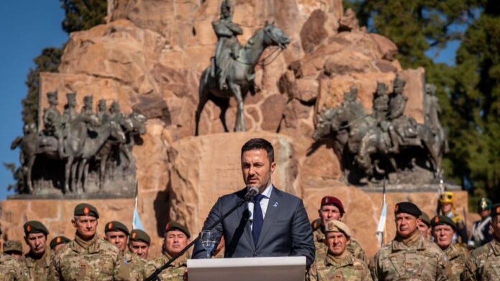 El ministro de Defensa, Luis Petri.