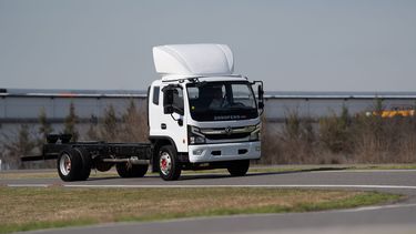 Dongfeng inicia sus operaciones de utilitarios y camiones en la Argentina