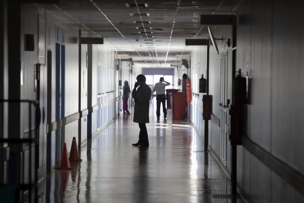 Integrantes del personal de salud en un hospital. (Xinhua/Archivo)