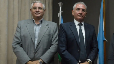 Gustavo Elías (der.), presidente de la Unión Industrial de Bahía Blanca (UIBB), junto a Fabián Gurrado.