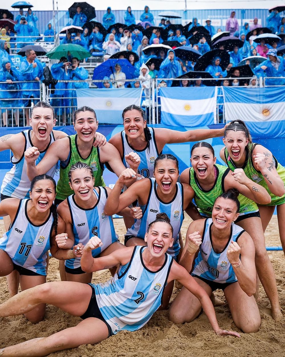 Giuliana Gamba y Las Kamikazes en los World Games de China. Giuliana Gamba y Las Kamikazes en los World Games de China.