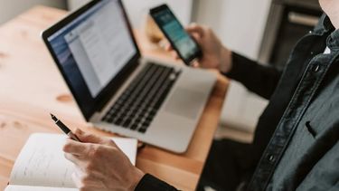 Las compras a través del celular. 