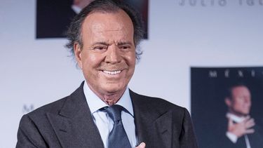 El cantante Julio Iglesias fue denunciado por abuso sexual.&nbsp;