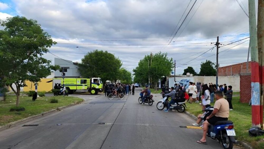Se vivieron momentos de tensión en Ringuelet por la muerte de un joven. (El Día)