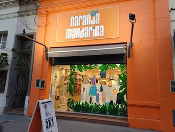 El local de Naranja Mandarina en Junín. El local de Naranja Mandarina en Junín.