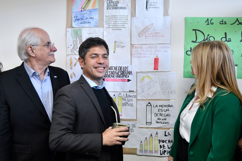El gobernador Axel Kicillof junto a Jorge Taiana.&nbsp;