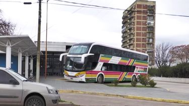 El profesor Collino falleció en un micro de la firma Plusmar, que había salido de La Plata.&nbsp;