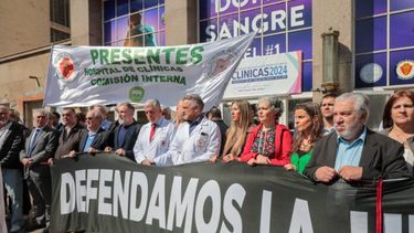 Alertan que el Hospital de Clínicas funciona al 50% por el atraso presupuestario y salarial.
