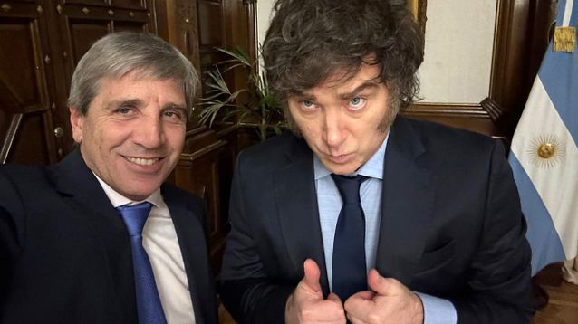 El ministro Caputo y el prsidente Milei.&nbsp;