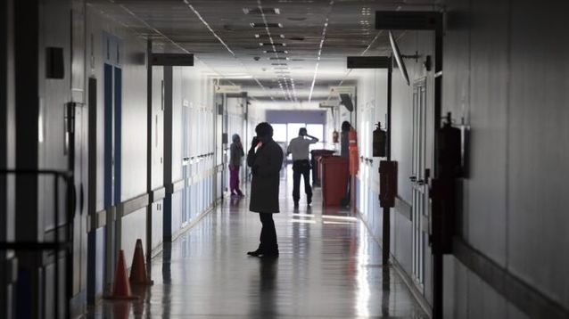 Integrantes del personal de salud en un hospital. (Xinhua/Archivo)