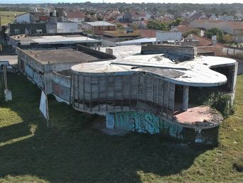 El Parador Ariston quedó abandonado desde 1993. El Parador Ariston quedó abandonado desde 1993.