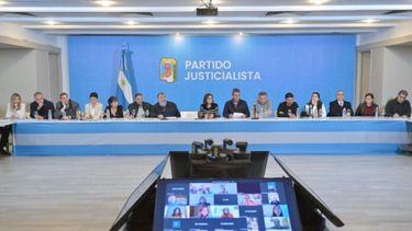 La reunión del CN del PJ, en la histórica sede del Matheu.