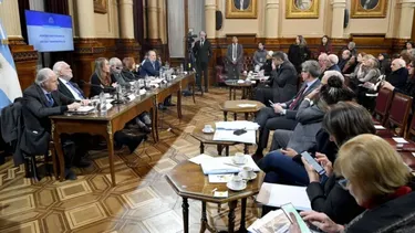 La reunión de hoy en el Senador para debatir sobre la Corte. (Prensa Senado)