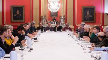 Kicillof, con intednetes del MDF, en una reunión la semana pasada.