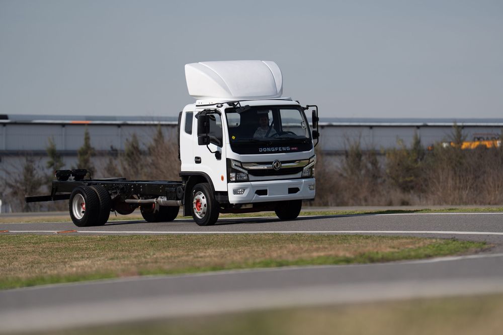 Dongfeng inicia sus operaciones de utilitarios y camiones en la Argentina