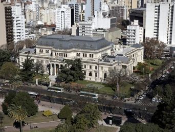 La Legislatura bonaerense, en el centro de la ciudad de La Plata. (DIB) La Legislatura bonaerense, en el centro de la ciudad de La Plata. (DIB)