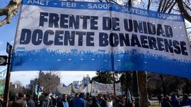 El FUDB convocó a un paro el miércoles 11 de febrero en rechazo a la reforma laboral y el ajuste en educación.