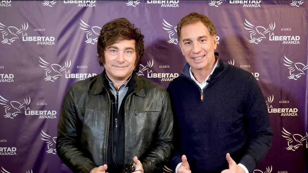 El presidente Javier Milei sorprendió con la designación de Diego Santilli como nuevo ministro del Interior. El presidente Javier Milei sorprendió con la designación de Diego Santilli como nuevo ministro del Interior.