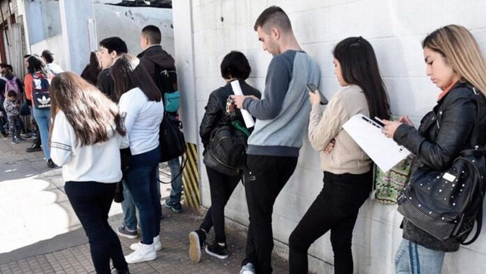 La busqueda de empleoi, activada en Argentina. (DIB/Archivo)