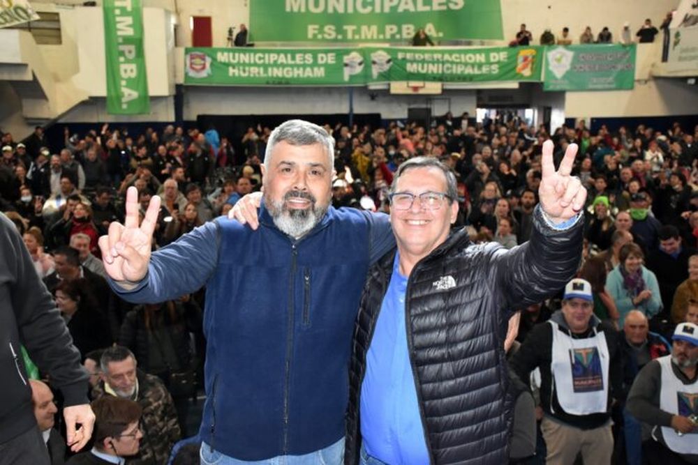 “Nito” Bertinat y Walter Leonardi, secretario general y adjunto, respectivamente, de la Federación Municipal. (X @fstmpba)