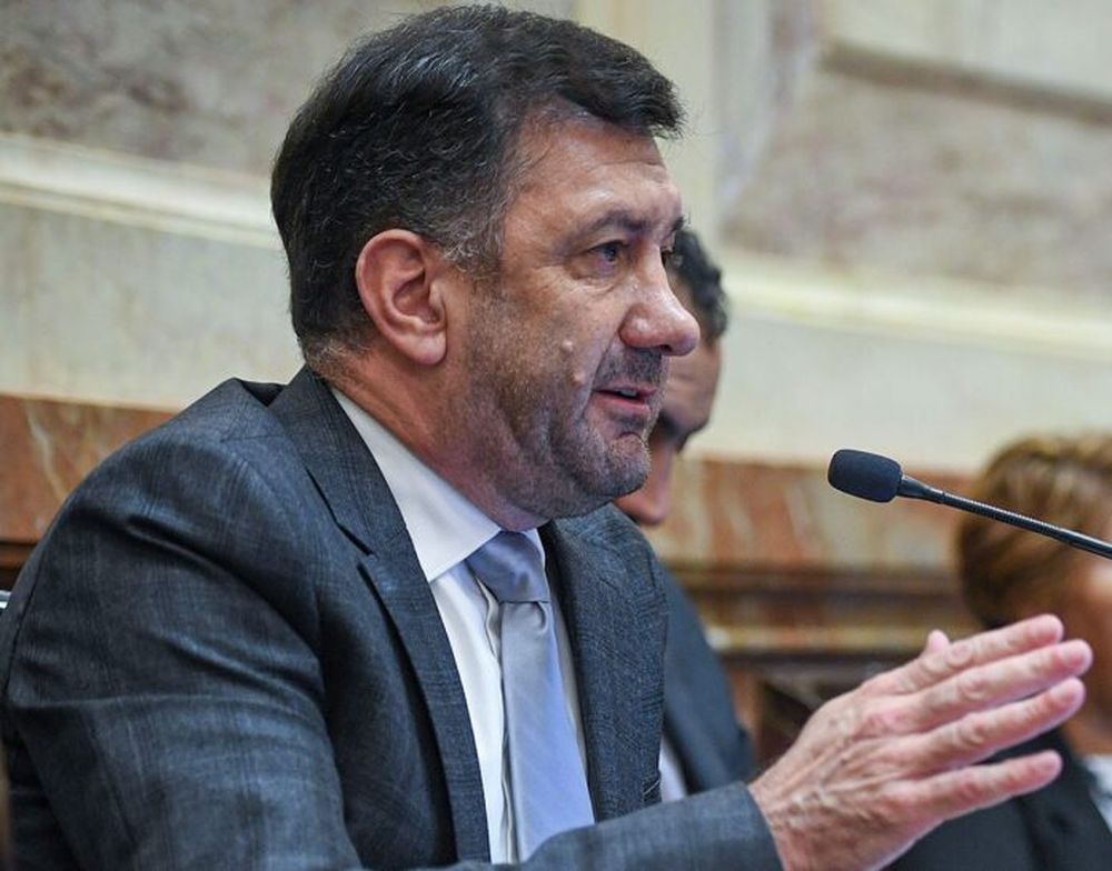 El senador Edgardo Kueider.