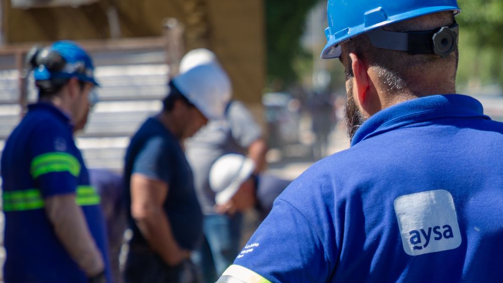 Trabajadores de la empresa Aysa. Trabajadores de la empresa Aysa.