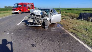 El Toyota Corolla involucrado en el brutal accidente en Moquehuá.