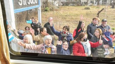 9 de Julio, otra de las ciudades que recuperó el tren de pasajeros. - Trenes Argentinos -