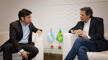 Axel Kicillof junto al exministro de Hacienda de Brasil, Fernando Haddad.