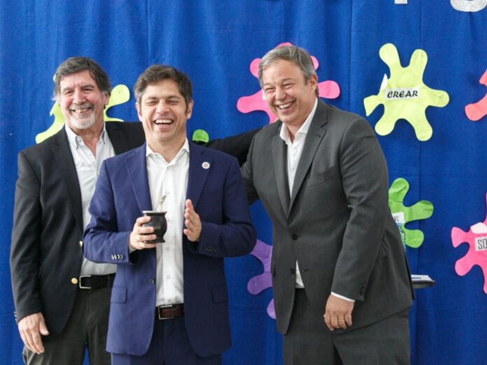 Sileoni, con Kicillof y Cascallares. (Prensa Alte Brown)