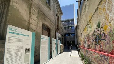El Archivo Provincial de la Memoria está emplazado detrás del exdestacamento 101 en La Plata.
