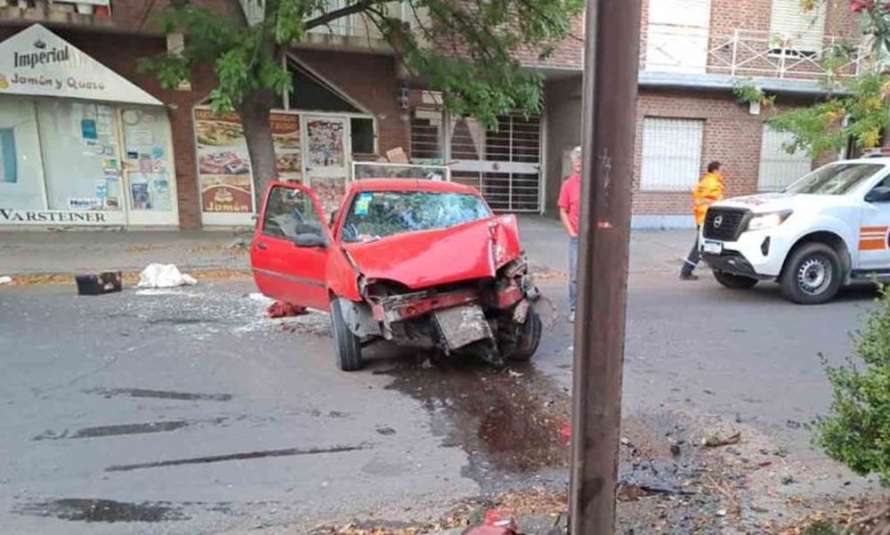 Accidente fatal en Bahía Blanca. (La Brújula 24 de Bahía Blanca)