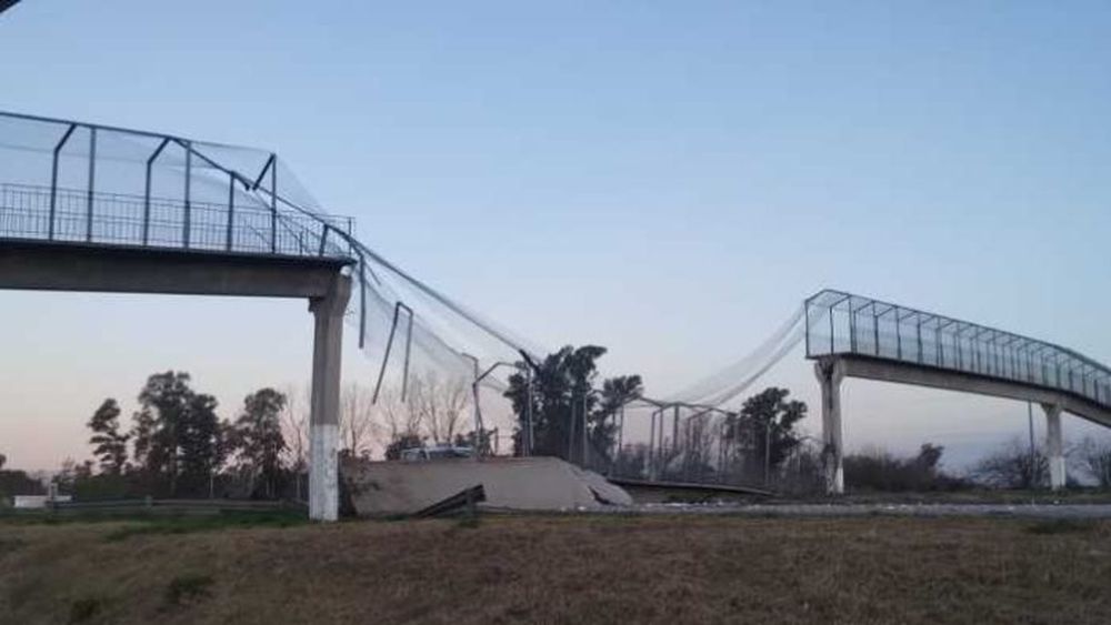 Puente derribado. (Protagonistas de Mercedes)