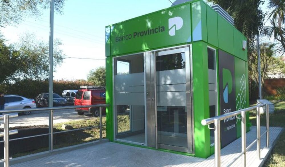 Cabina con dos cajeros automáticos en Sierra de los Padres, en el distrito de General Pueyrredón.