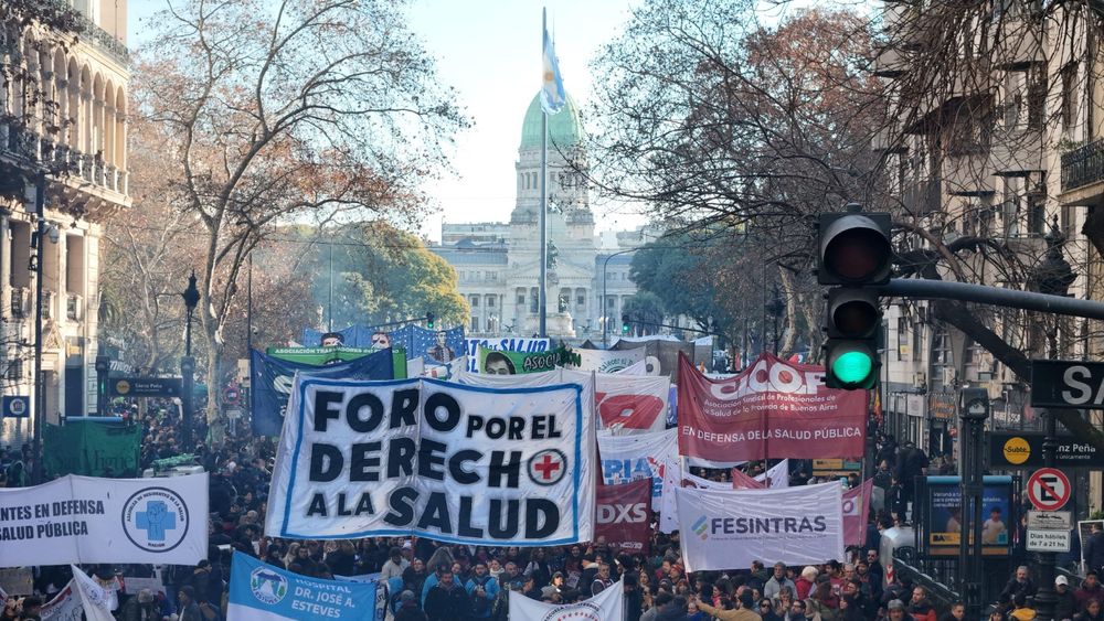Profesionales de la salud avanzan con un paro y una Marcha Federal Profesionales de la salud avanzan con un paro y una Marcha Federal