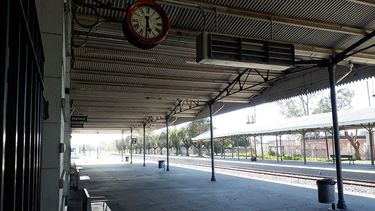 Luján y otras once estaciones entre Moreno y Mercedes no tendrán trenes durante el fin de semana largo. Luján y otras once estaciones entre Moreno y Mercedes no tendrán trenes durante el fin de semana largo.