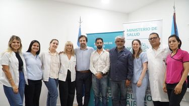 El titular de la cartera sanitaria, Nicolás Kreplak, junto a su par de Trabajo, Walter Correa, anunció una bonificación por “trayectoria formativa” para todos aquellos profesionales de hospitales provinciales que tengan una residencia completa.