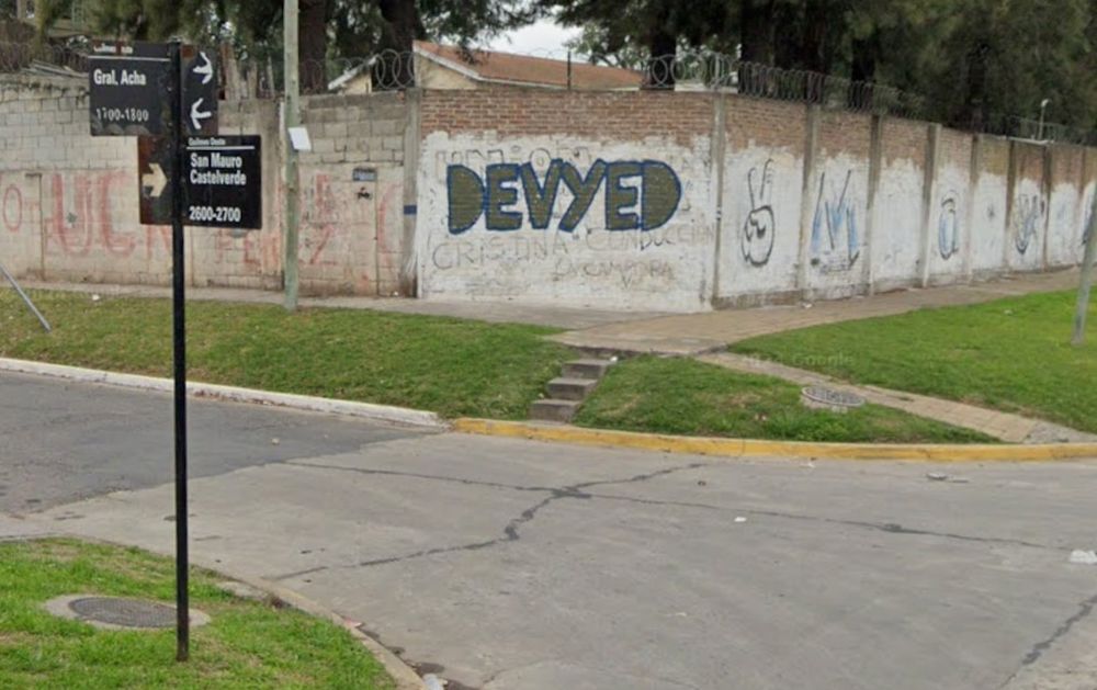 La esquina de Quilmes Oeste donde ocurrió el atraco al bombero, en la víspera de Navidad.&nbsp;