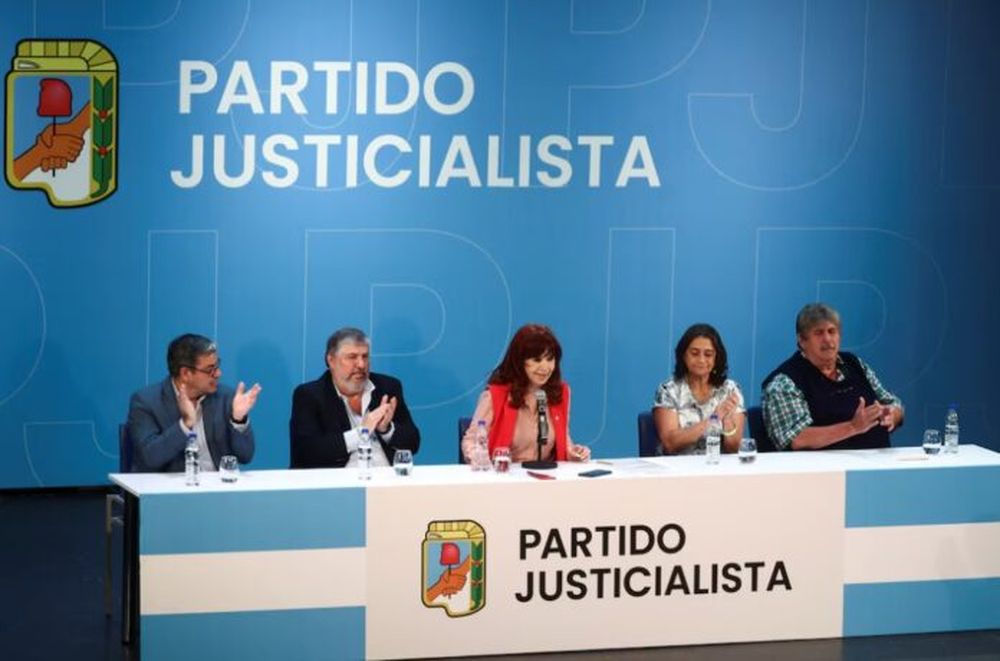 Cristina Fernández asume la presidencia del PJ.