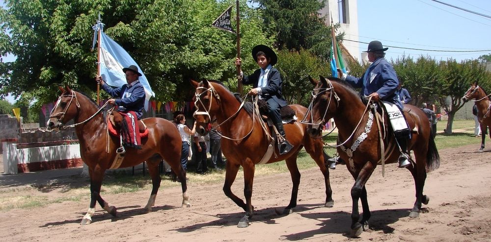 En diciembre se celebra el día del pueblo. En diciembre se celebra el día del pueblo.