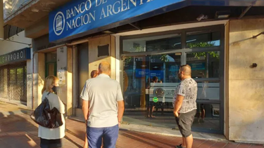 crisis de ingresos: la morosidad de las familias con bancos es la mas alta en 20 anos