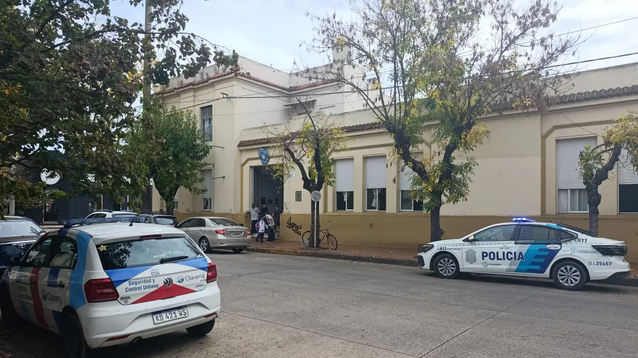 Un operativo policial por una amenaza contra una escuela en Olavarría.&nbsp;