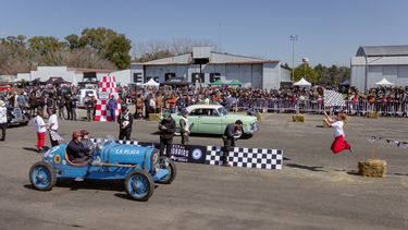 La cuarta edición de Carreras Legendarias en Campo de Mayo fue un éxito desde el inicio de un sábado soleado. (Fotos Gonzalo Ré Agencia DIB)
